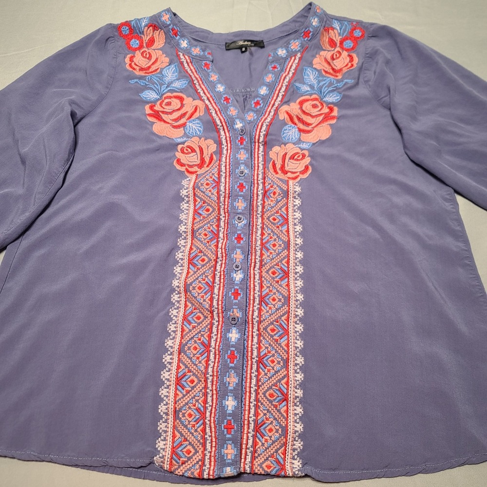 Andree by Unit Embroidered Blouse Womens S Purple Floral Boho‎ Button Top M13165